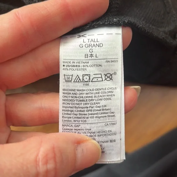 EUC Gap long sleeve, corset, back sweatshirt - Picture 14 of 14